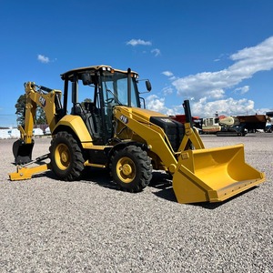 Chargeuse-pelleteuse Cat 420 robuste, idéale pour la construction, l'aménagement paysager et le transport de matériaux - Product Image 2