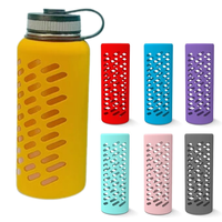 Housse de protection en silicone au design classique pour bouteille d'eau de 18 oz avec isolation thermique de 24 à 36 heures, housse personnalisée pour la randonnée