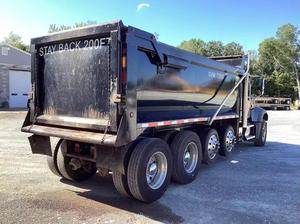 Camion à benne basculante commercial Granite GU713 d'occasion, modèle 2022, automatique, pour travaux lourds - Product Image 4