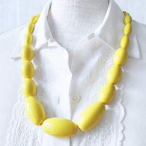 Collier pendentif en résine avec emballage personnalisé - Product Image 4