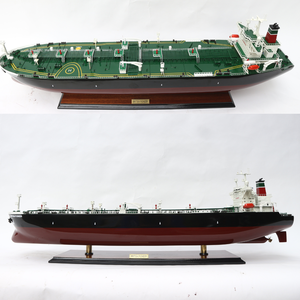 Modèle de navire-citerne de pétrole brut britannique - Modèle de navire en bois artisanal - Modèle de navire pétrolier pour la décoration - Product Image 1