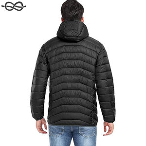 Veste matelassée compressible pour homme Manteau d'hiver léger à capuche et coupe-vent avec isolation recyclée, parfait pour les activités de plein air - Product Image 3