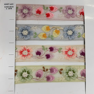 Lujoso ribete de encaje de diseñador para moda de alta gama y ropa nupcial Patrones intrincados Detalles elegantes para ropa Bodas - Product Image 1