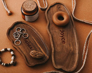 Plateau de service rectangulaire en bois classique peint à la main, écologique, biodégradable et idéal pour les cadeaux - Product Image 2