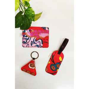 Ensemble de 3 accessoires de bagages Fruit Punch avec porte-étiquette nominative en cuir synthétique microfibre pour voyage et cadeaux - Product Image 3