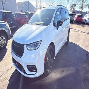 Chrysler Pacifica Limited 2025 en parfait état - Product Image 2