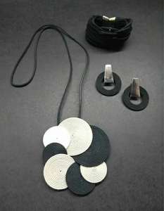 Collar con colgante de cobre Wid de cuero de alta calidad para usar ceremonia de compromiso fiesta de oficina Función de boda fiestas de Navidad - Product Image 5