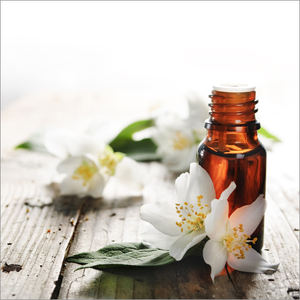 Fabricante Mayorista de Absoluto de Mogra 100% Puro y Natural, Absoluto de Mogra de Primera Calidad a un Precio Accesible de la India - Product Image 4