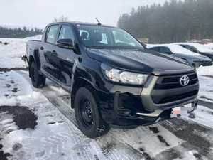 Toyota Hilux Double Cabine 4x4 Berline 2024 d'occasion, boîte automatique, conduite à gauche, sièges en cuir, intérieur foncé, moteur 4.5L Euro - Product Image 2