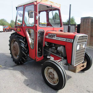 Tracteur agricole Massey Ferguson 240 45HP Moteur diesel 4x4 - Product Image 1