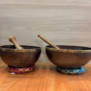 Bol sonore en métal de pratique quotidienne artisanal avec artisanat en métal d'alignement de bouddhisme de thème de chakra - Product Image 3