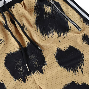 Shorts en maille écologiques pour hommes, coupe ample, style athlétique classique, tissu léger et respirant - Product Image 3