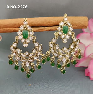 Pendientes Kundan con acabado Mehandi tradicional real con piedras de moissanita brillantes para mujeres de la India - Product Image 1