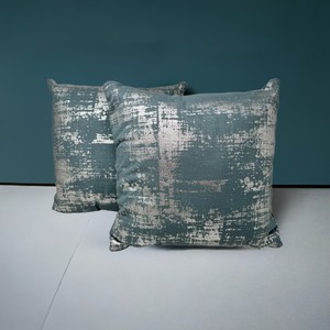 Juego de 2 Cojines Decorativos para Sofá de Interior Jet-Line, Color Gasolina y Plateado, 40x40 cm, con Relleno, Diseño de Plantas y Hojas - Product Image 5