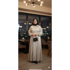 Robe Hijab en Satin Simple et Tendance avec Détail à Pois et Taille Empire - Product Image 1