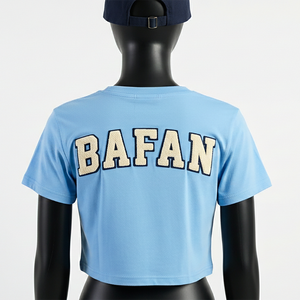 Top corto para mujer, jersey de algodón premium GSM, suave, color azul cielo, logotipo bordado en chenilla personalizado, ajuste casual, camiseta corta de algodón para mujer - Product Image 6