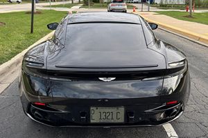 Aston Martin DB11 Coupé 2020 Usado en Excelentes Condiciones - Product Image 1