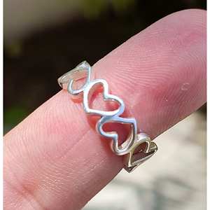 Anillo de Plata de Ley 925 Hecho a Mano con Forma de Corazón, Anillo Minimalista con Forma de Corazón, Regalo para Mujer - Product Image 4