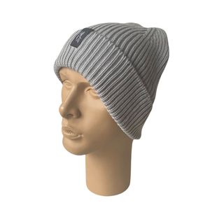 Personnalisé gris foncé tricoté acrylique Slouchy Ski Beanie hiver pêcheur crâne casquette 3D broderie numérique voyage privé étiquette tissée - Product Image 1