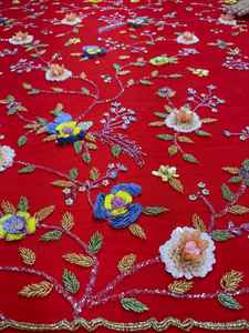 Vestido de Fiesta y Boda de Lujo Hecho a Mano para Niñas, Tejido de Tricot Indio, Ecológico, con Cuentas Bordadas y Patrón de Tela de Red No Tejida - Product Image 4