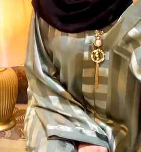 Abayas musulmanes formelles élégantes et modestes brodées à la main pour les femmes robe de style traditionnel de Dubaï importation directe - Product Image 1