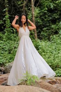 Usine directe en gros personnalisé vente chaude été femmes mode nouveau style décontracté solide col en V robes bohèmes - Product Image 2