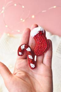 Breloque de sac en forme de fleur de lys rose perlée, porte-clés, broderie, pendentif pour sac à main avec matériau en fer pour elle pour le Nouvel An - Product Image 3