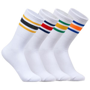 Calcetines deportivos de algodón de alta calidad para adultos Color blanco tela de algodón correr Jogging ropa de invierno calcetines deportivos al aire libre para hombres - Product Image 2