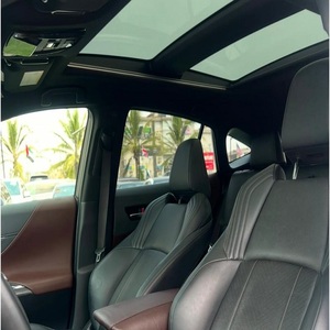 SUV Venza de Primera Calidad, Automático, Volante a la Izquierda, Asientos de Cuero, R16, Precio Moderado - Product Image 2