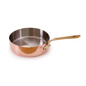 Casserole en cuivre artisanal à haute conductivité thermique, adaptée à la cuisson à l'étuvage et à la réduction rapide. - Product Image 6