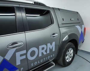 Toldo Completo para Camioneta GRAND MUSSO SSANGYONG 2015-2021 Nissan Navara con Panel de Fibra de Vidrio, Portaequipajes de Techo Negro de Lujo - Product Image 3