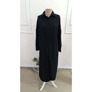 เดรสผู้หญิงแขนยาวคอปกติดกระดุมมีดีเทลผ่าข้าง รุ่น 35691 - สีดำ - Product Image 4