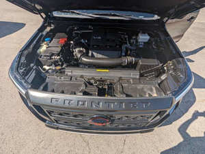 Utilisé, propre, 2023, Frontier PRO-X - Product Image 4