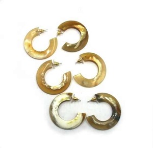 Boucles d'Oreilles Vintage Classique en Corne de Buffle, Diamant Perle Ethnique Religieux, Cerceau en Forme d'Épée, pour Cadeau de Fête de Fiançailles de Mariage - Product Image 1