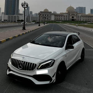 Berline hybride A-Klass 2023 d'occasion, conduite à gauche, automatique, moteur 4.1-6L, sièges en cuir, régulateur de vitesse, Euro IV, vue 360° arrière - Product Image 2