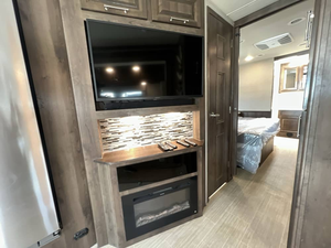 Used 2020 E-n-t-e-g-r-a C-o-a-c-h E-m-b-l-e-m 36U <b>Trailer</b> - Product Image 5