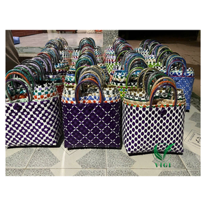 Bolsa de mercado de artesanía de plástico de Vietnam, bolso hecho a mano para marcas de cero residuos, picnics en la playa y fotografía de estilo de vida - Product Image 4