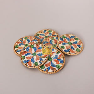 Dessous de verre en rotin de nacre naturelle tissé à la main Tapis de boisson élégant pour décor de table du Vietnam - Product Image 3