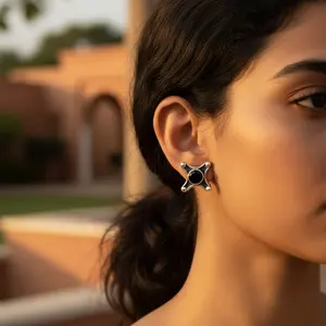 Pendientes de Plata Chapados en Oro Blanco de 925 con Diamantes Negros y Perlas, Diseño de Animales y Flores para Uso Diario, para Mujer, para Compromiso - Product Image 3