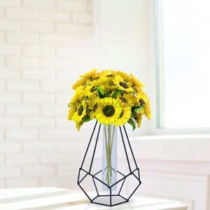 Customized Metal <b>Vases</b> <b>Set</b> in Elegant Shapes and Soft Colors for Modern Home Decor and Stunning Floral Arrangements - Product Image 3