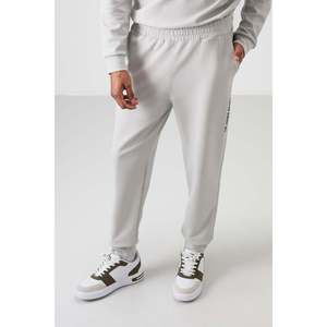 Conjunto Deportivo Air Jones para Hombre, Color Gris Piedra, Mezcla de Algodón, Textura Gruesa y Suave, Ajuste Cómodo, Estampado, con Elastano, para Uso Casual - Product Image 3