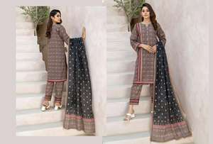 ฤดูหนาวอยู่ที่นี่คอลเลกชัน ssumaira ชุดเดรส3ชิ้นพิมพ์ลายดิจิตอลเสื้อกางเกงและ dupatta ในบรรจุภัณฑ์พรีเมี่ยม - Product Image 2