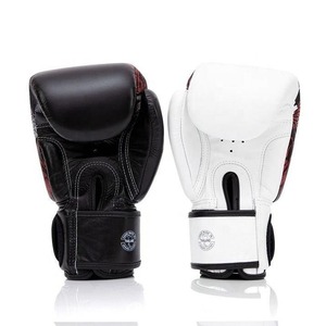 นวมชกมวย Fairtex หนังแท้ คุณภาพสูง สีสั่งทำได้ น้ำหนักเบา กันน้ำ แบบผูกเชือก สำหรับฝึกซ้อมและต่อยมวยไทย - Product Image 3