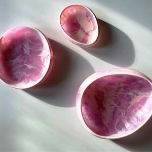 Bol à dessert en résine rose Shell Design Bol en résine en ligne au meilleur prix Taille du produit personnalisée Fabriqué en Inde - Product Image 3
