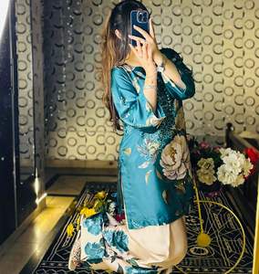 Hermoso juego hecho a mano de Salwar Kameez con adornos de piedra, detalles de lentejuelas y comodidad de tela suave - Product Image 6