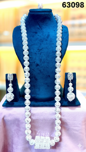 Ensemble de bijoux majestueux à motifs paisley entrelacés, déclaration audacieuse, bijoux complexes à motifs ajourés, boucles d'oreilles pendantes assorties, bague, fête de mariage - Product Image 5