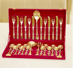 Cuillère à beurre en laiton pour restaurant et hôtel Design sculpté Acier miroir pour le thé Ensemble de couverts - Product Image 5