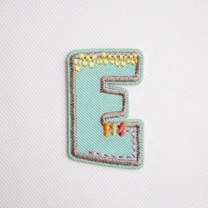 แผ่นปักเลื่อมลูกปัดแผ่นรีดติดด้วยความร้อนลายดอกไม้รูปดาวติดพลอยเทียม3D ตามสั่ง - Product Image 3