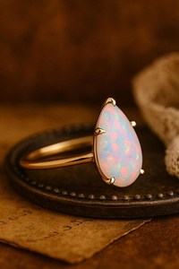 Anillo de piedras preciosas cortadas en Pera de ópalo Etíope para mujer, hermoso diseño, conjunto de puntas, anillo de plata de ópalo de fuego - Product Image 2