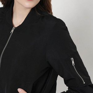 La mejor chaqueta de bombardero de satén de calidad para damas La última chaqueta de bombardero de satén de mujer de moda y cómoda - Product Image 3
